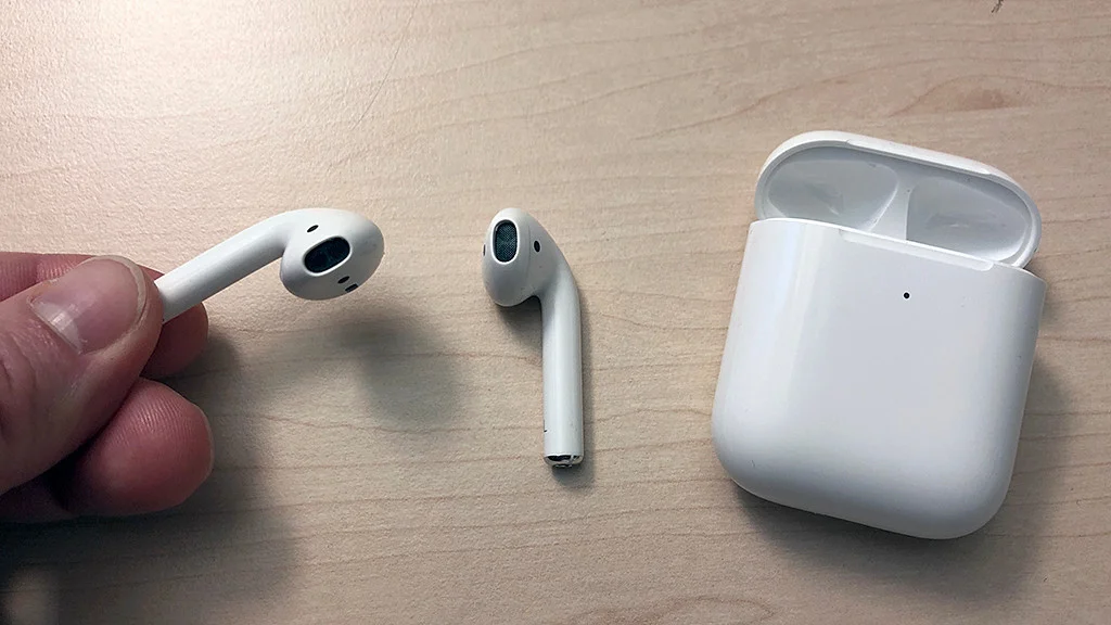 Das Innenleben der Apple AirPods 2