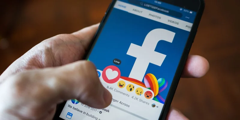 Apple schaltet Enterprise-Zertifikate für Facebook & Google wieder frei