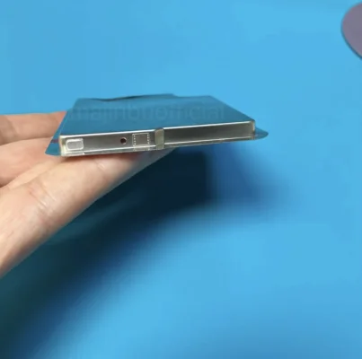 iPhone 17 Air: Der Akku soll ein Gehäuse aus Stahl erhalten (Update)