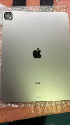 Triple-Kamera im iPad? Leak eines Dummys zeigt vermeintlich neues iPad Pro mit drei Kameras