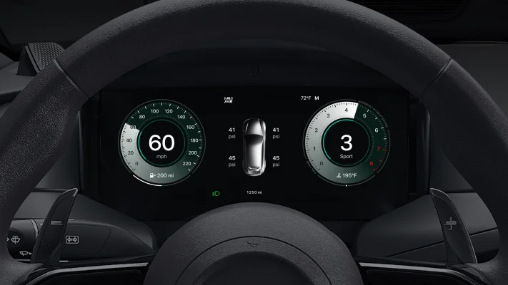 YouTuber MKBHD zeigt CarPlay Ultra im Video
