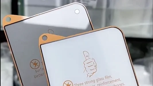 iPhone Ultra Frontkamera könnte in der Ecke sitzen