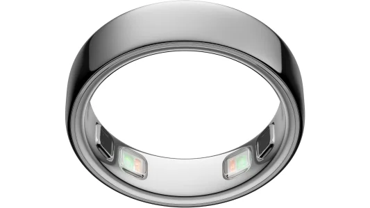 Oura Ring 5: 40 Prozent kleiner, mit Blutdruck-Tracking und demnächst verfügbar