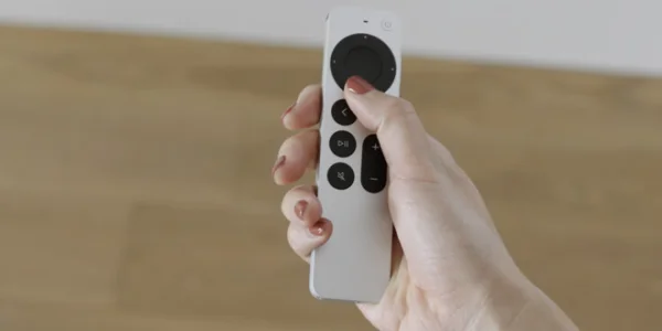 Neue Apple TV Fernbedienung: Ortung mit "Wo ist?"-App eventuell möglich