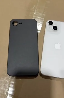 Case des iPhone 16E geleakt: Das iPhone 14 pass perfekt in die Schutzhülle des neuen SE
