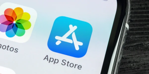 Schadensersatz wegen betrügerischer Apps: Verfahren gegen Apple wird fortgeführt