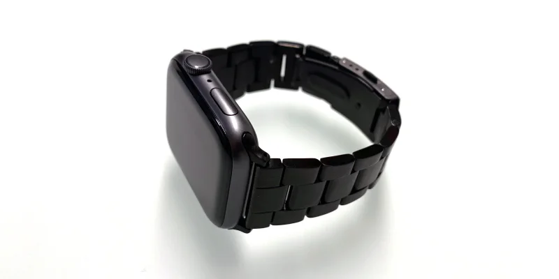 Zwei Edelstahl Gliederarmbänder für die Apple Watch im direkten Vergleich