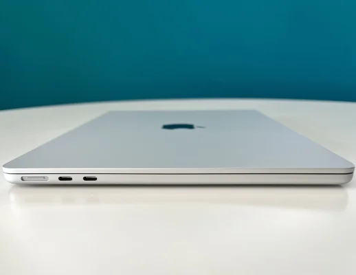 MacBook Air M2 im Unboxing: Kunde wird vorzeitig beliefert