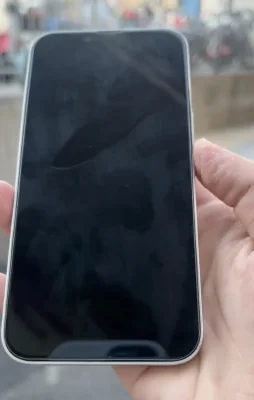 iPhone SE 4 (iPhone 16E): Leaker zeigt Dummy im Video