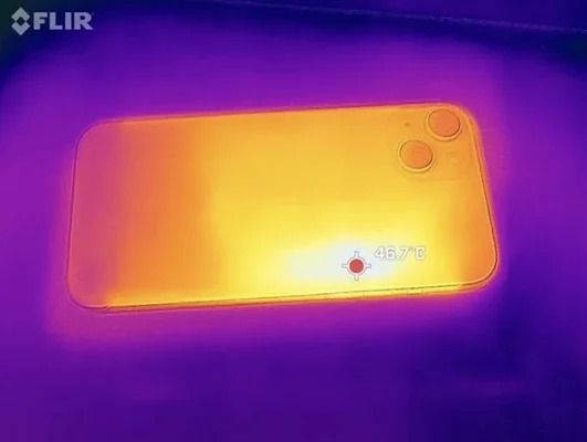 Das iPhone 15 Plus & Pro wird beim schnellen Laden bis zu 50 Grad warm