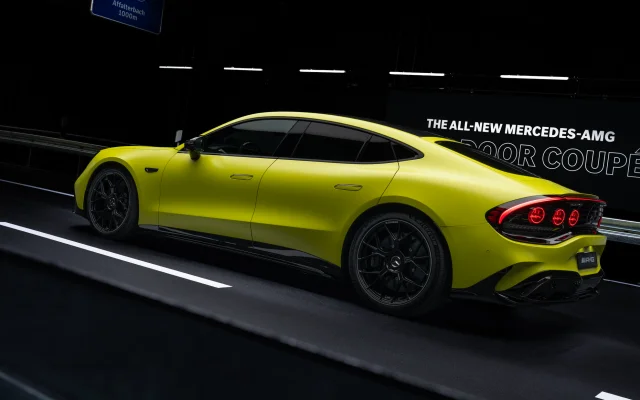 Mercedes-AMG GT 4-Türer Coupé: Elektro-Revolution mit Axial-Fluss-Motoren
