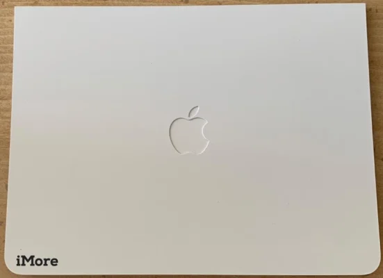 Apple-Mitarbeiter leakt Aussehen der Apple Card