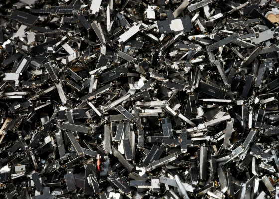 Apple verwendet ab 2025 für Batterien, Magnete und Leiterplatten zu 100 Prozent recycelte Materialien