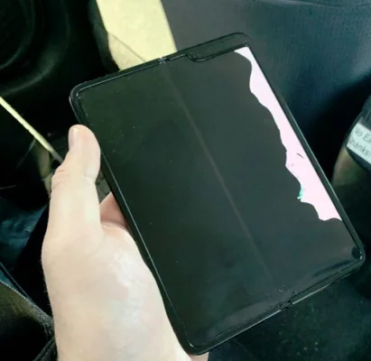 Test nicht bestanden: Mehrere Displays des Samsung Galaxy Fold schon nach wenigen Tagen defekt
