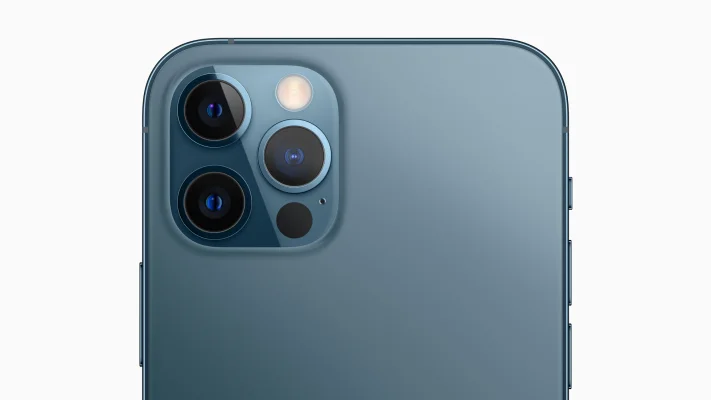 Apple schaltet mit iOS 17.4 kabelloses Laden via Qi2 für das iPhone 12 frei