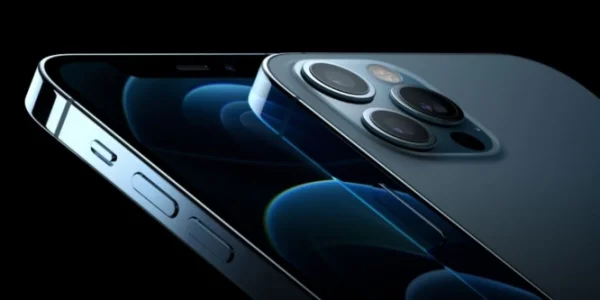 iPhone 13 mit 120 HZ und MacBook Pro mit Mini-LED