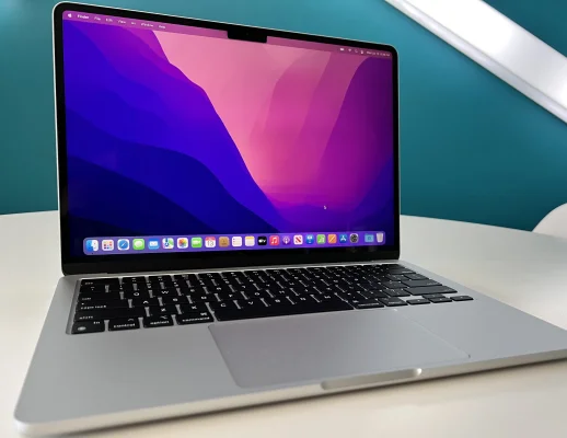 MacBook Air M2 im Unboxing: Kunde wird vorzeitig beliefert