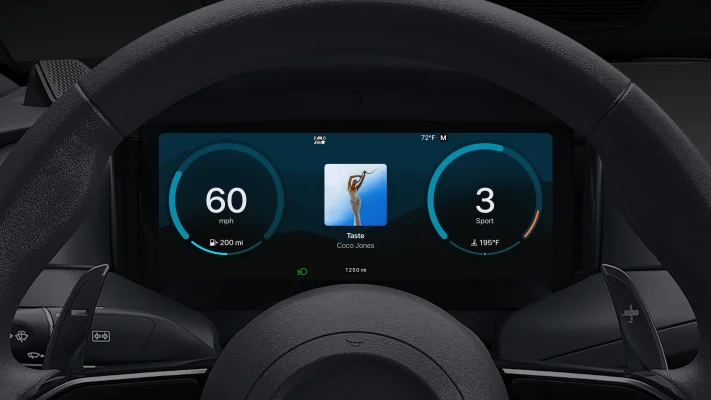 YouTuber MKBHD zeigt CarPlay Ultra im Video