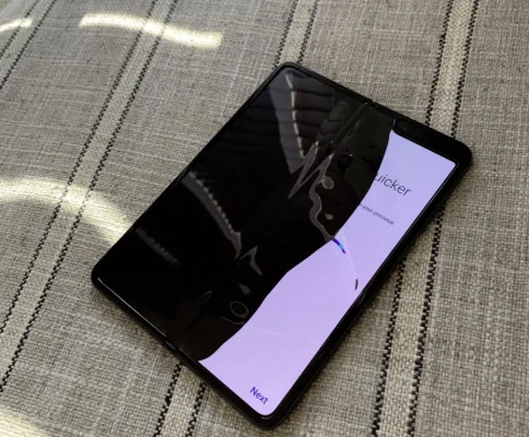 Samsung storniert Vorbestellungen des Galaxy Fold & verschiebt Release auf unbestimmte Zeit