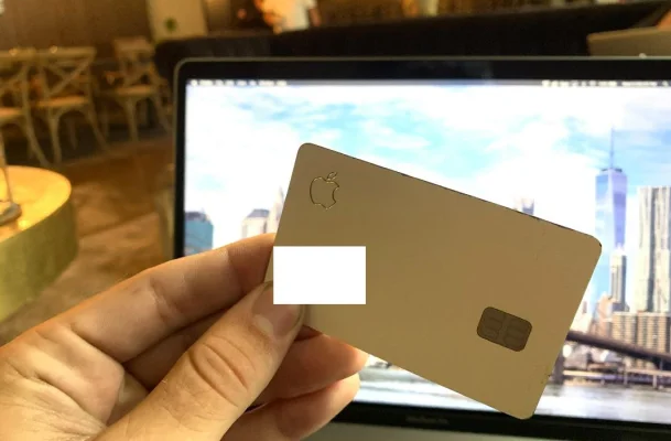 Erste Abnutzungserscheinungen: Apple Card besonders anfällig gegen Leder