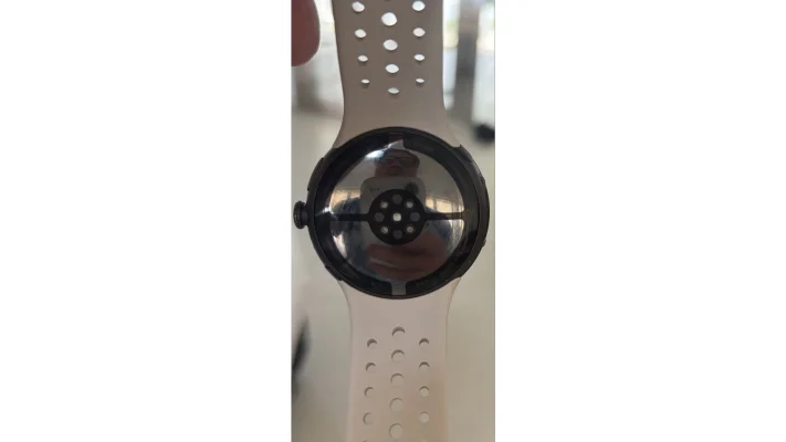 Taucher findet unangekündigte Pixel Watch 5 auf Meeresgrund