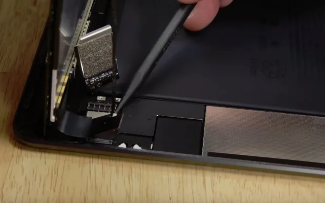 iPad mini 5 Teardown: iFixit zerlegt das neue Kleine in seine Einzelteile