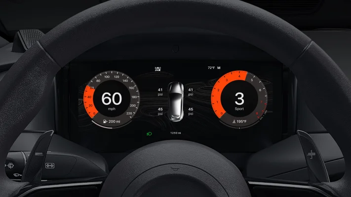 YouTuber MKBHD zeigt CarPlay Ultra im Video